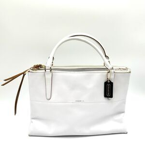 Classic & Versatile COACH Convertible Borough Bag - White - Gently Used